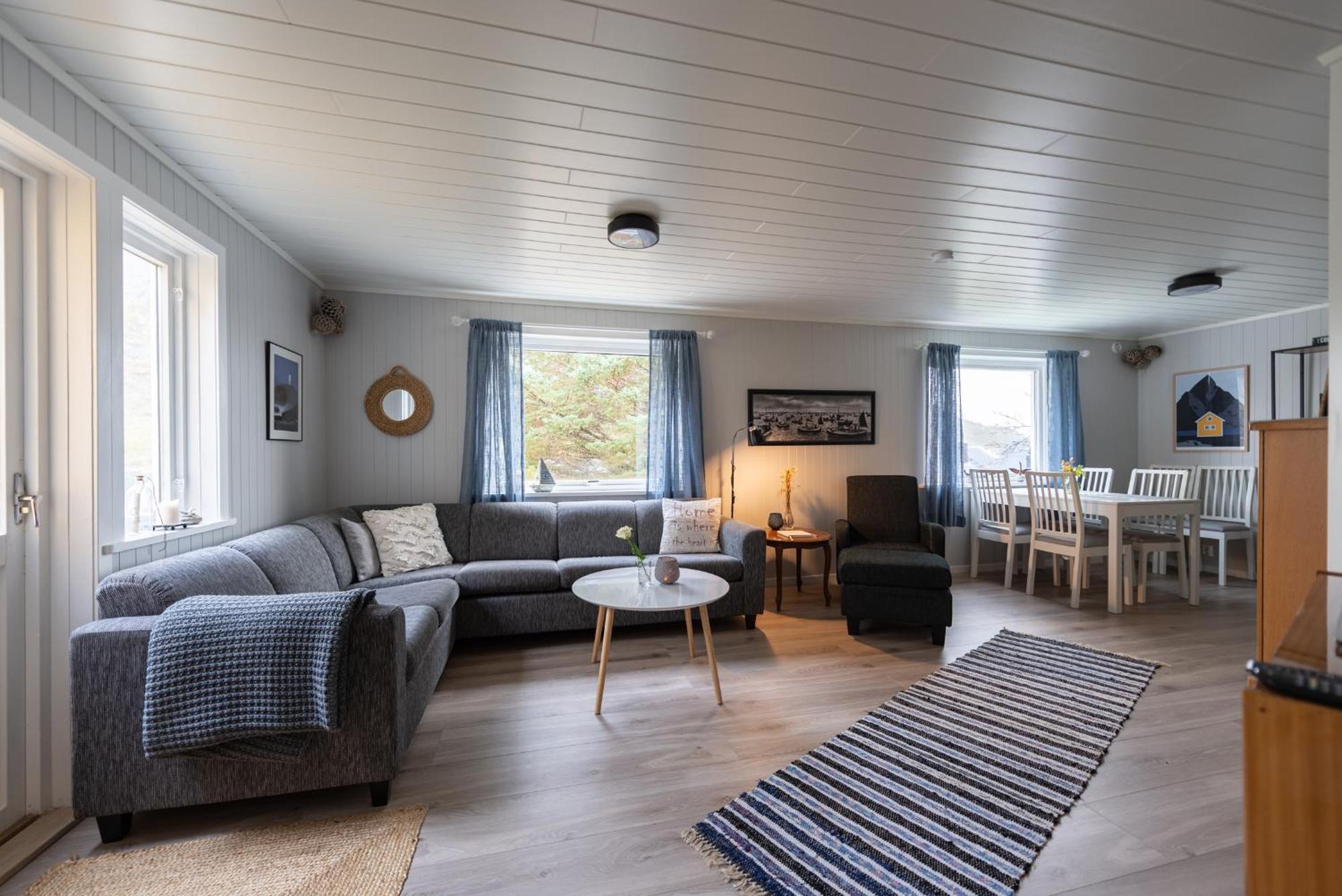 Cozy House By The Fjord In The Heart Of Lofoten Reine Exterior photo